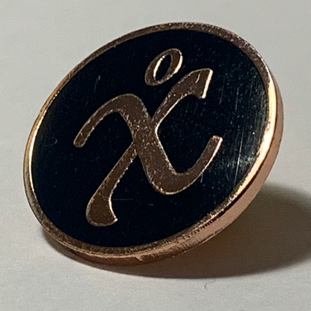 Badge in rose gold